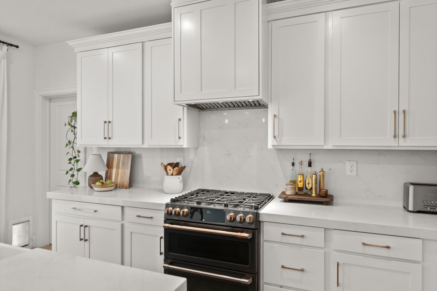 661 Chiselville Lane