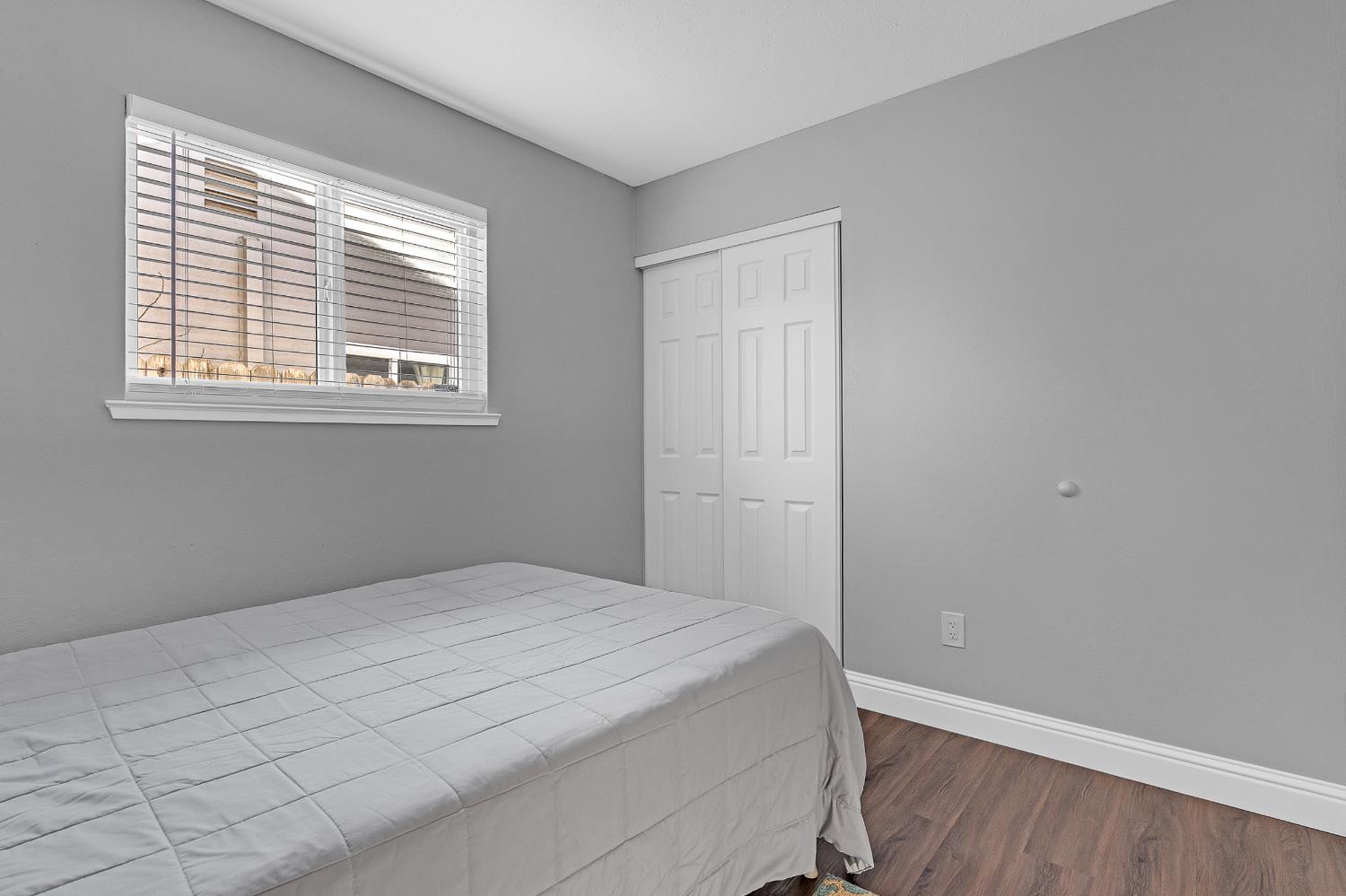 6221 Jack London Circle