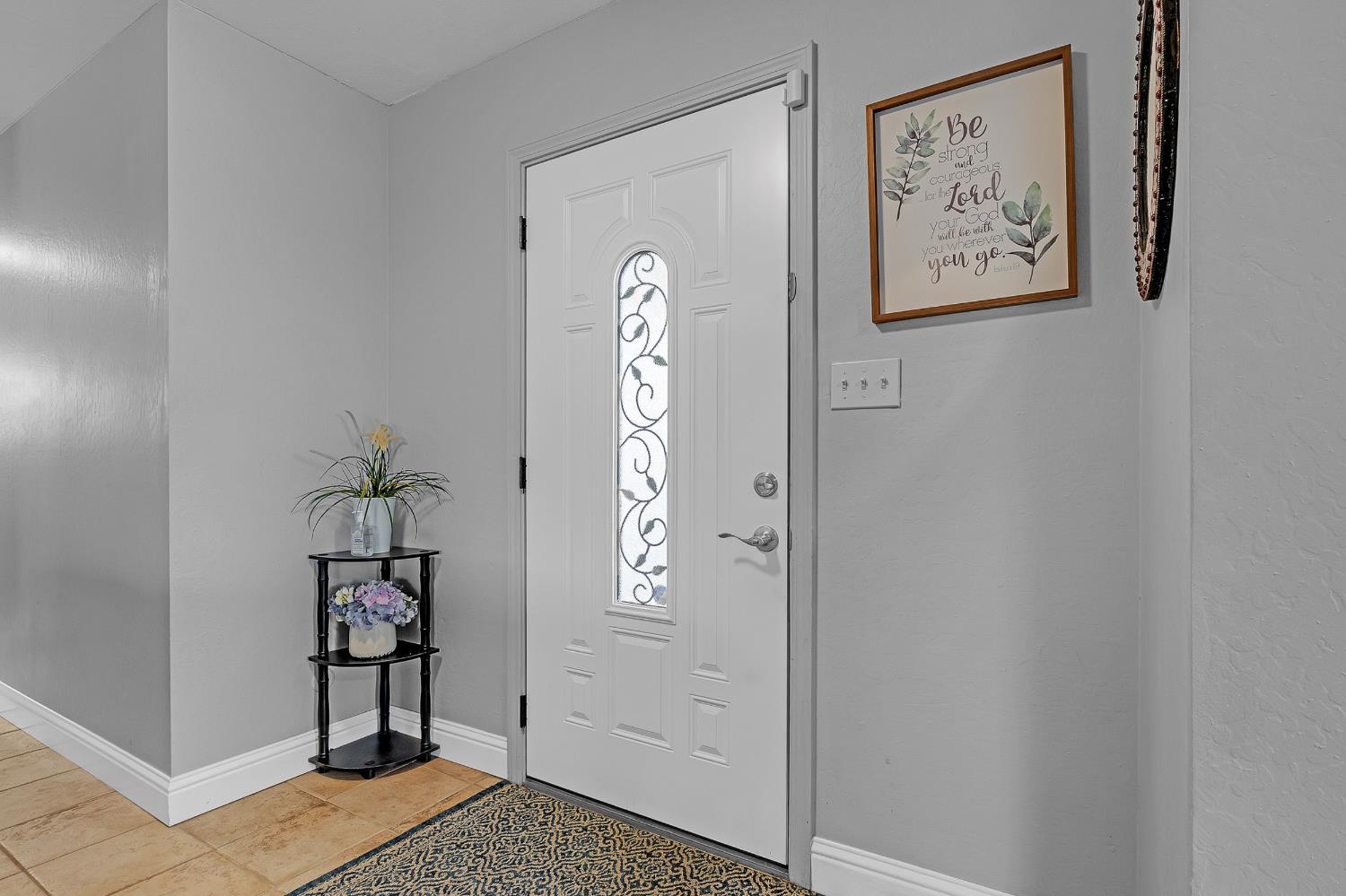 6221 Jack London Circle