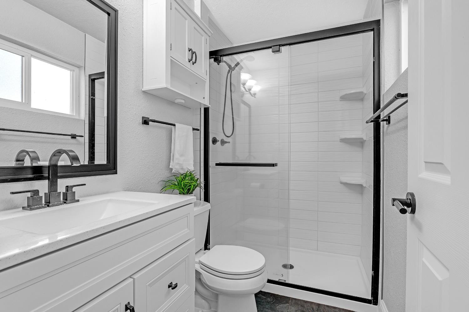 6221 Jack London Circle