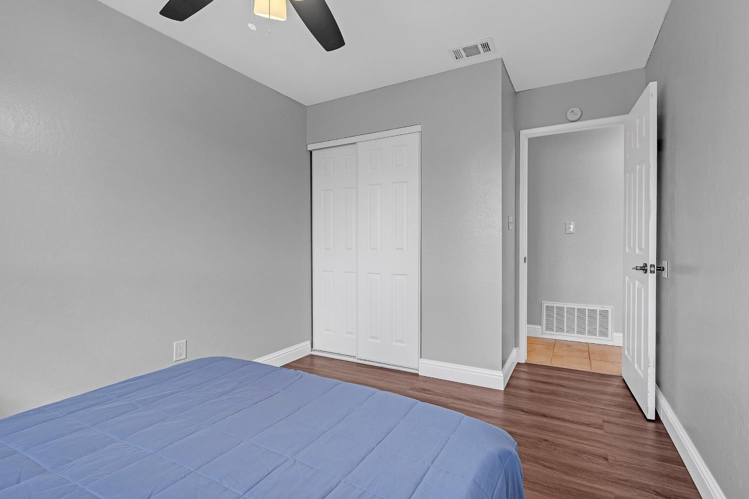 6221 Jack London Circle