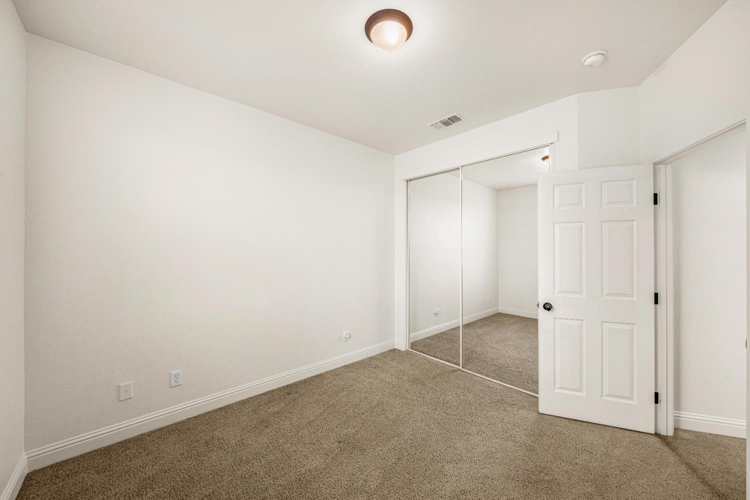 4035 Pinoche Peak Way