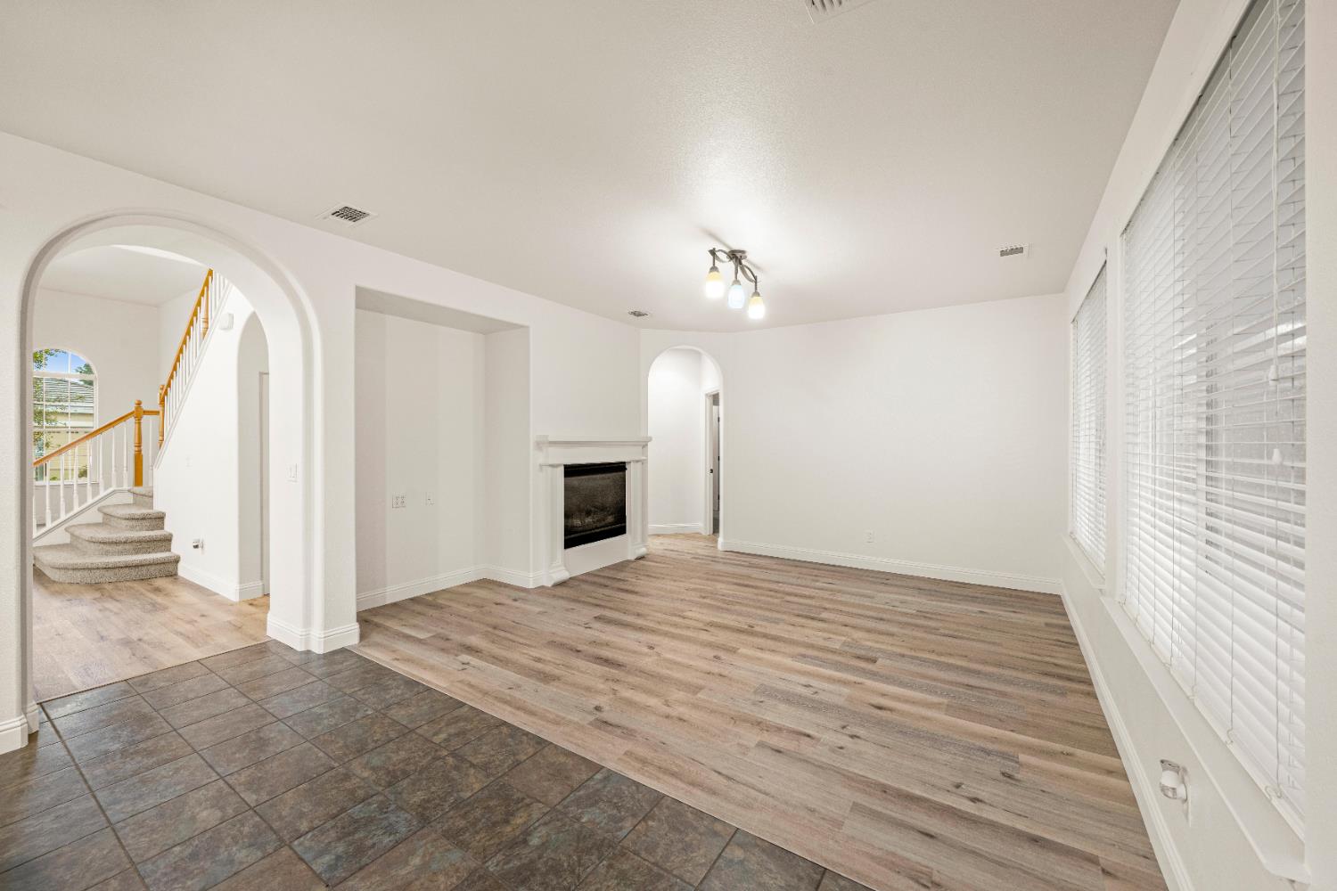 4035 Pinoche Peak Way