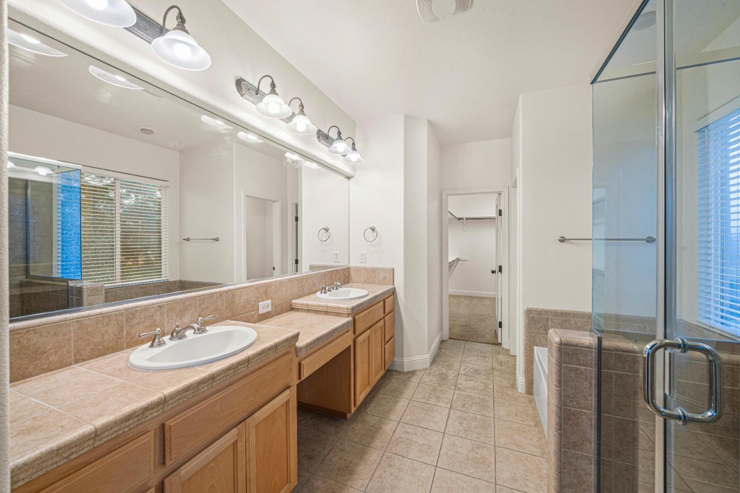 4035 Pinoche Peak Way