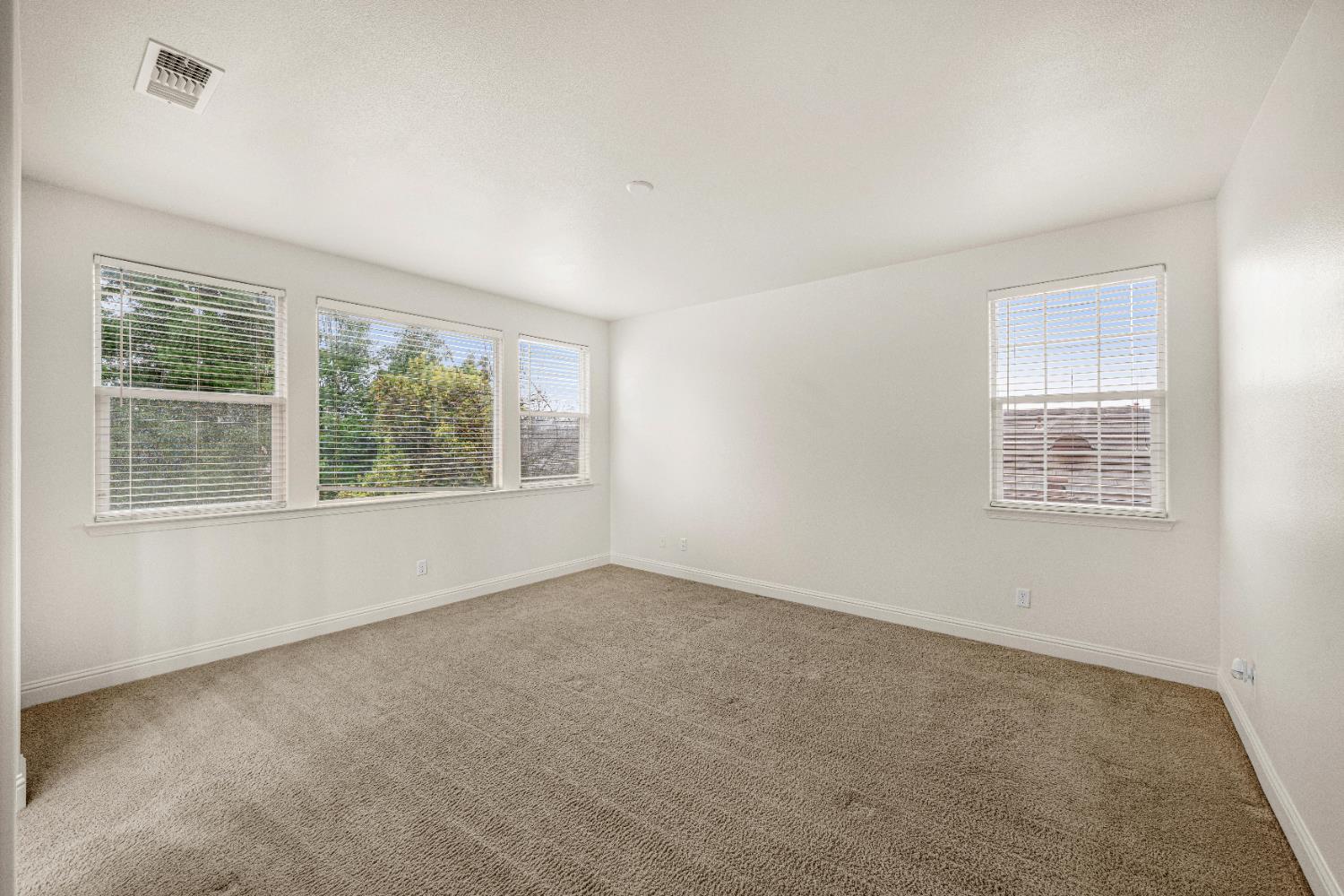 4035 Pinoche Peak Way