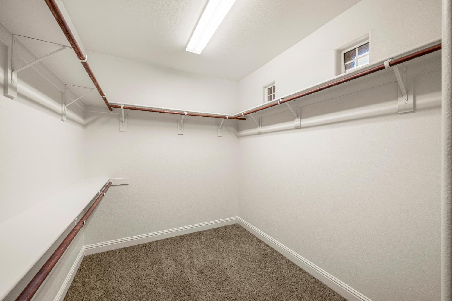 4035 Pinoche Peak Way