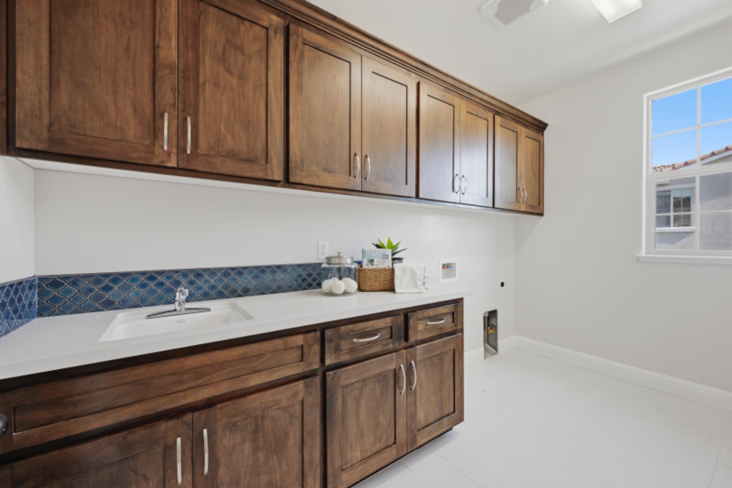 2714 Hidden Trail Loop