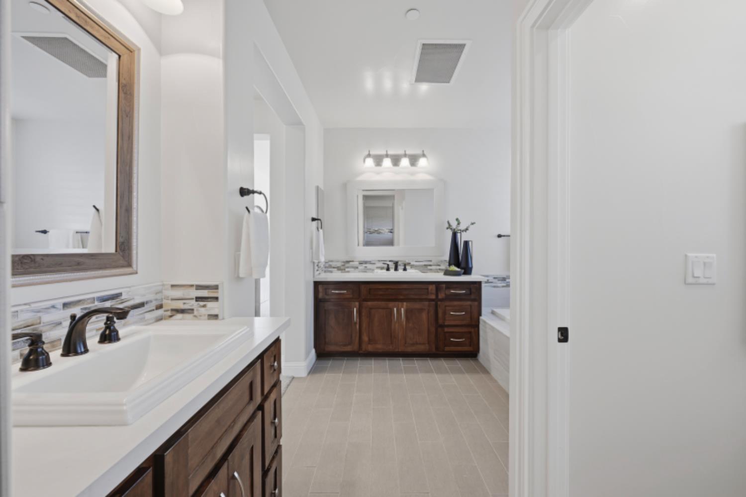 2714 Hidden Trail Loop