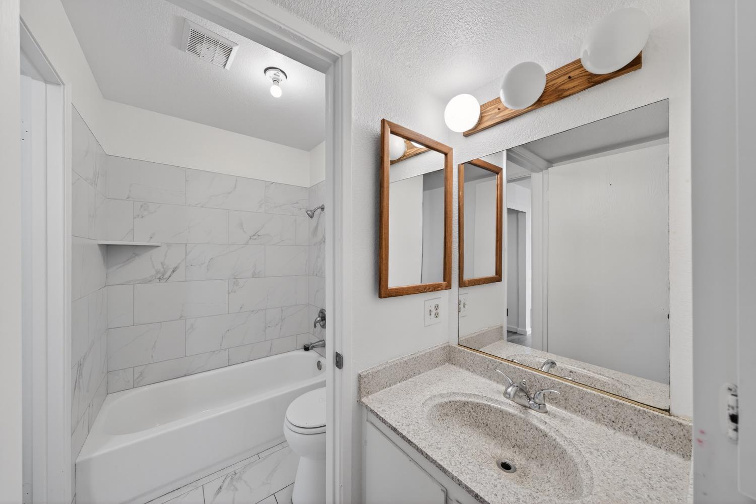 251 Del Verde Circle 3