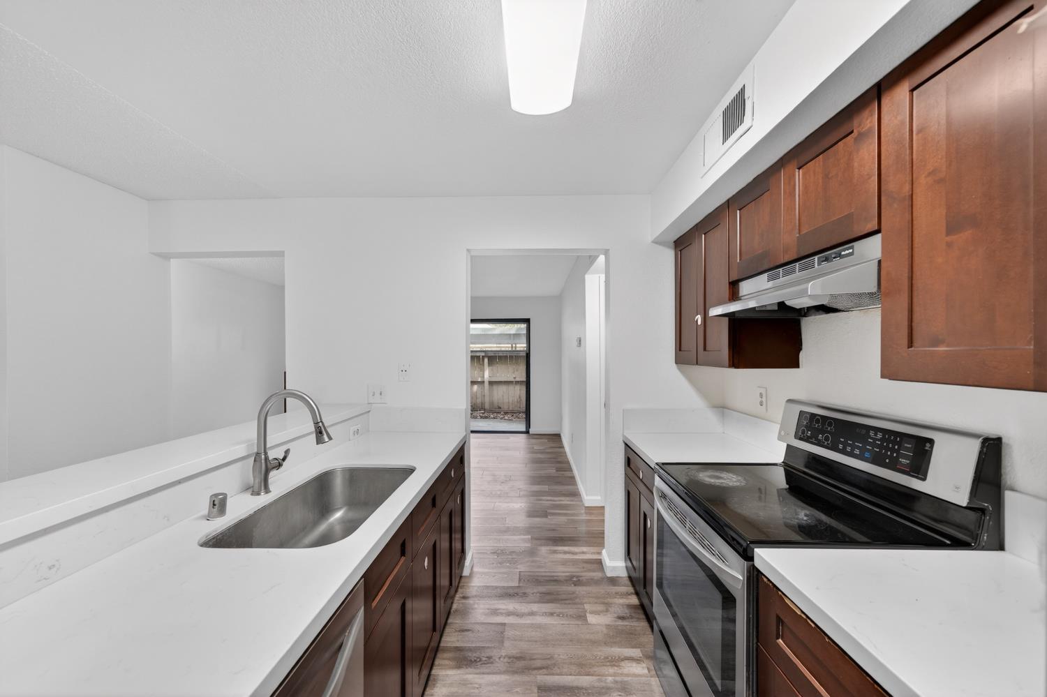 251 Del Verde Circle 3