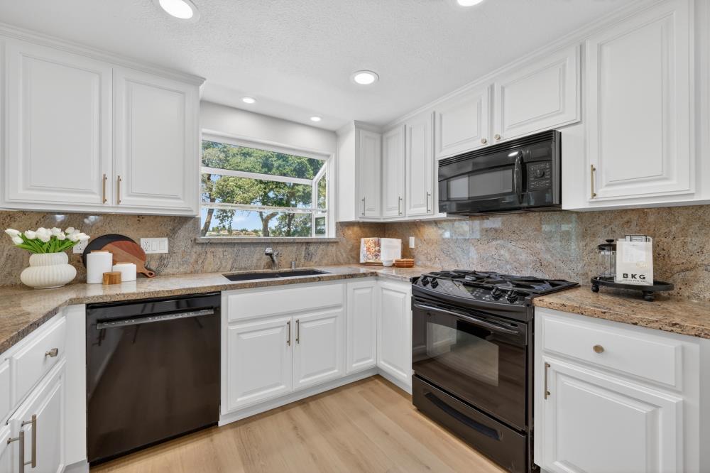 3105 Sunset Hill Road