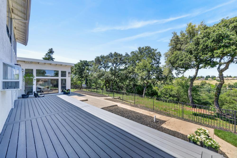 3105 Sunset Hill Road