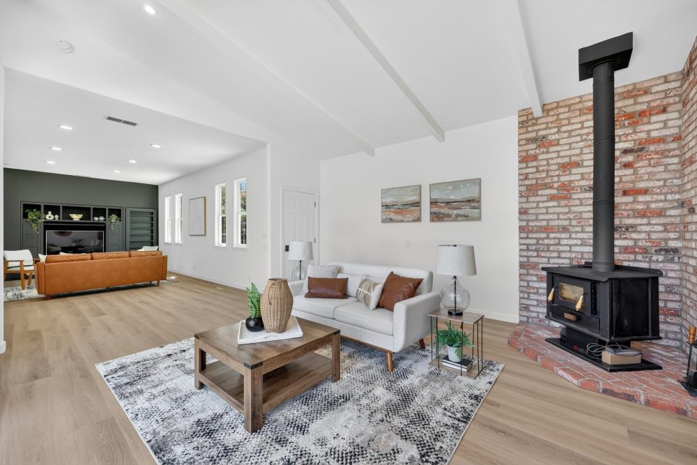 3105 Sunset Hill Road