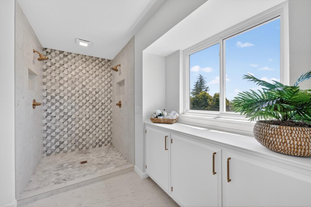 3105 Sunset Hill Road