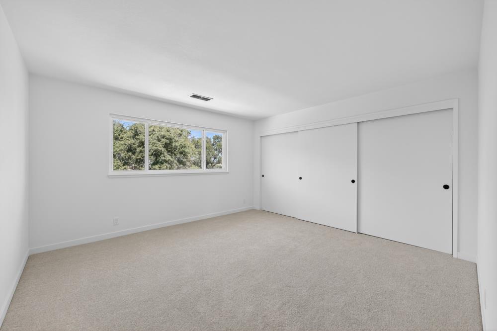 3105 Sunset Hill Road