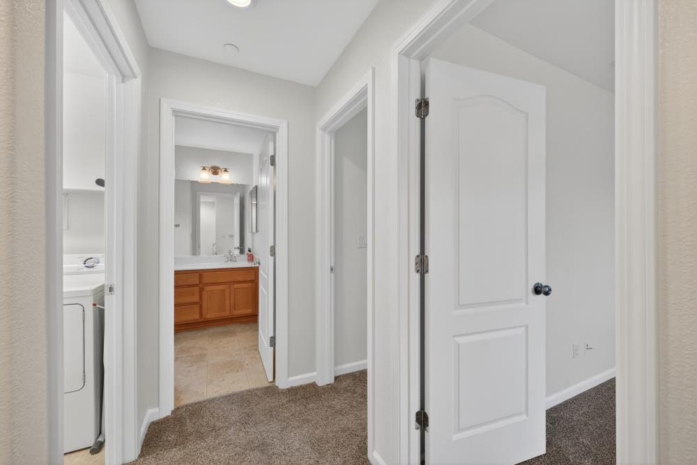 980 Latitude Lane