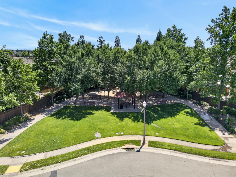 980 Latitude Lane