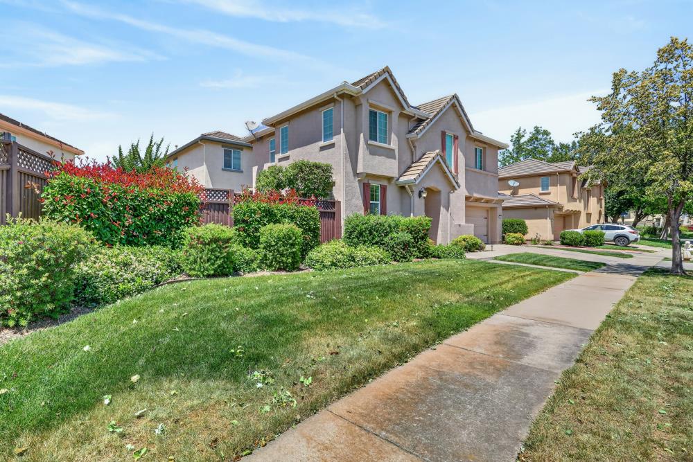 980 Latitude Lane