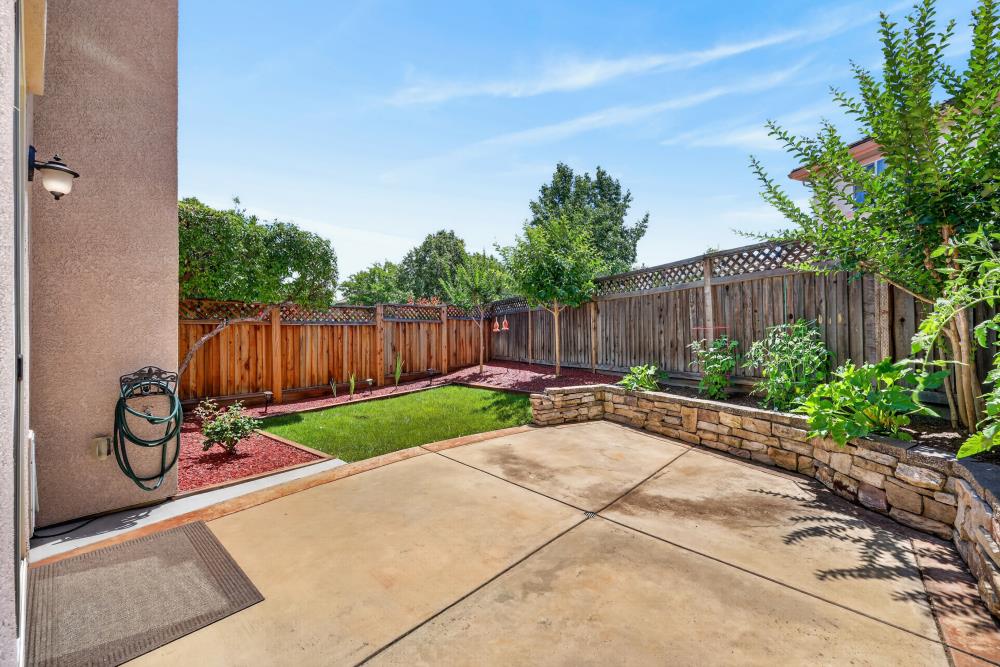 980 Latitude Lane
