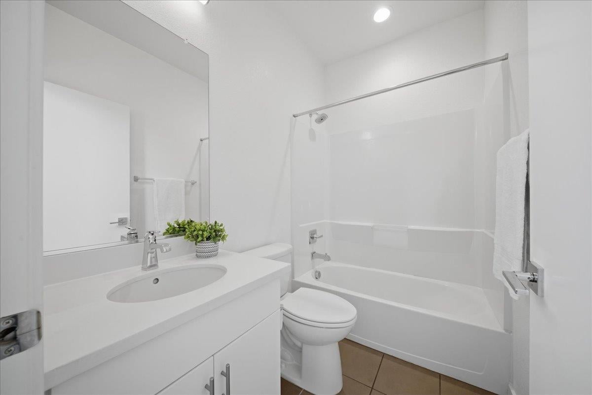 399 Midstream Lane