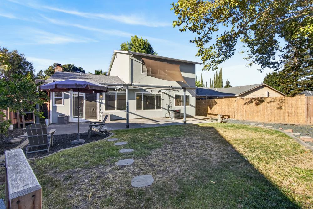 5816 Himalaya Way