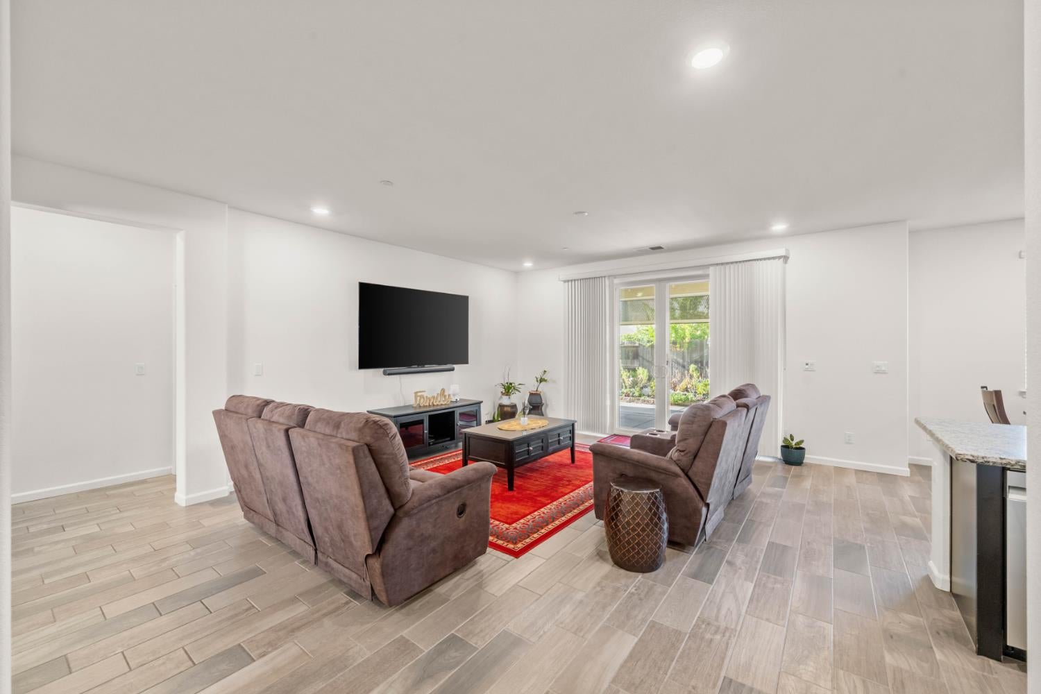 12667 Raymer Way