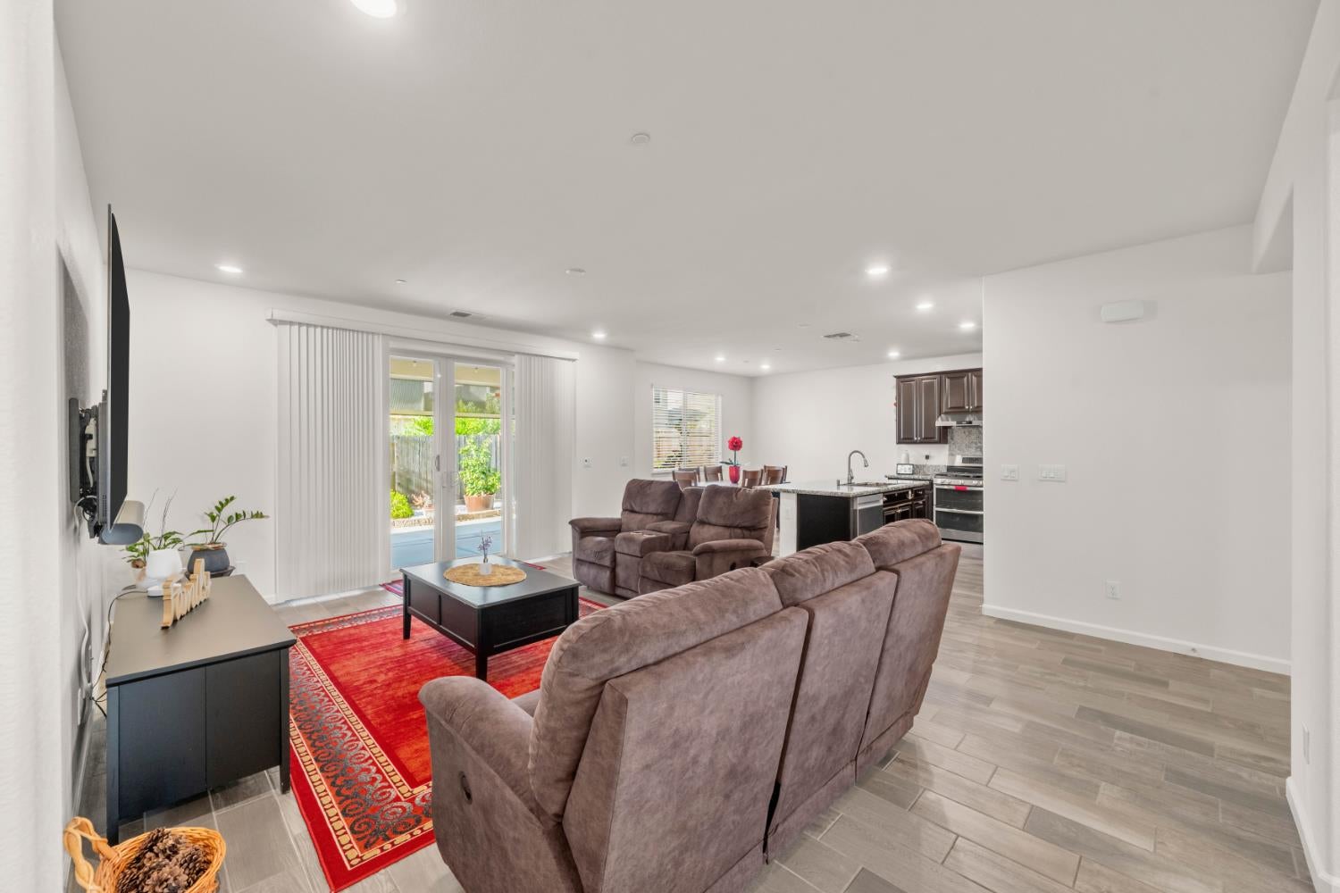12667 Raymer Way