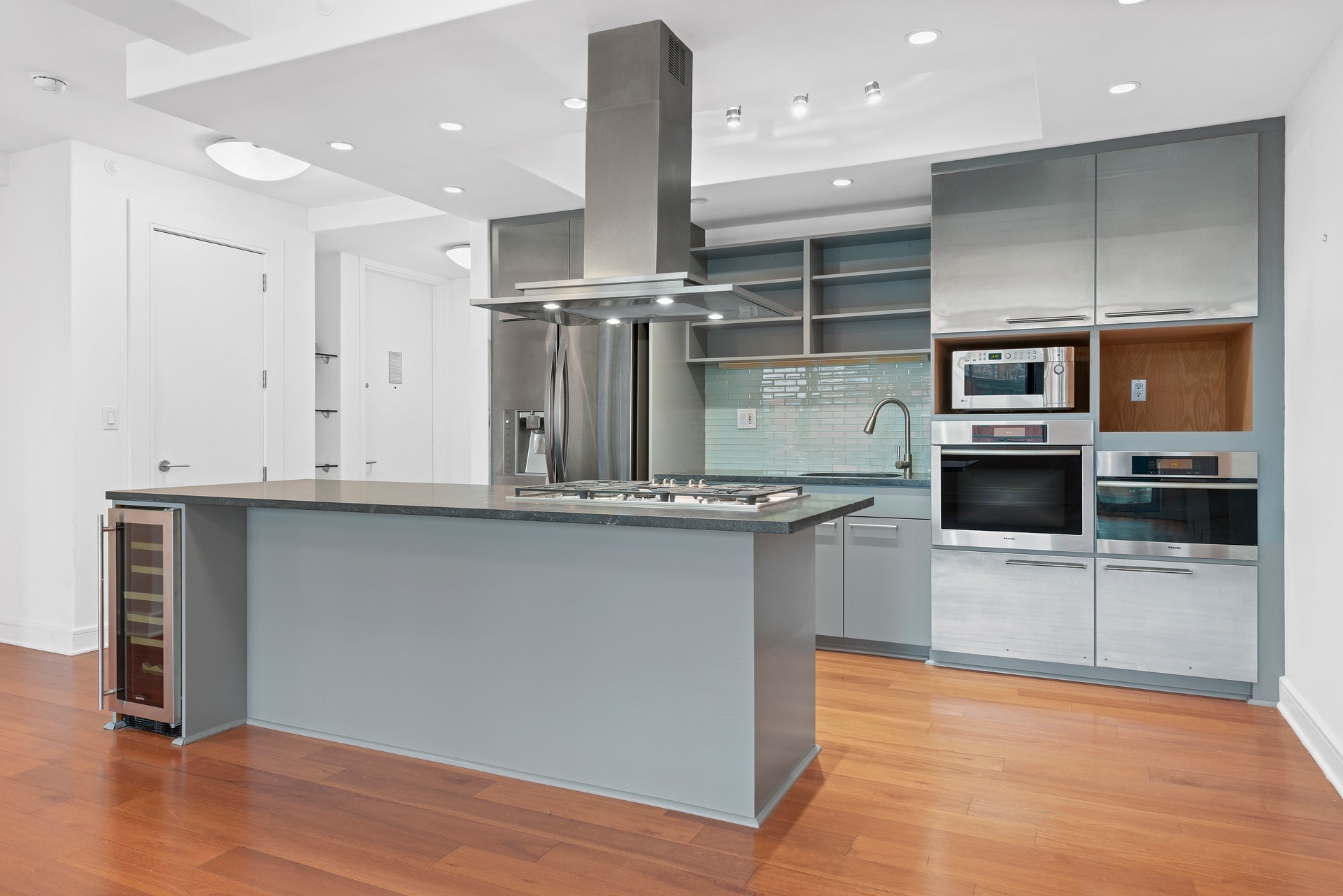 123 Baxter Street 5D