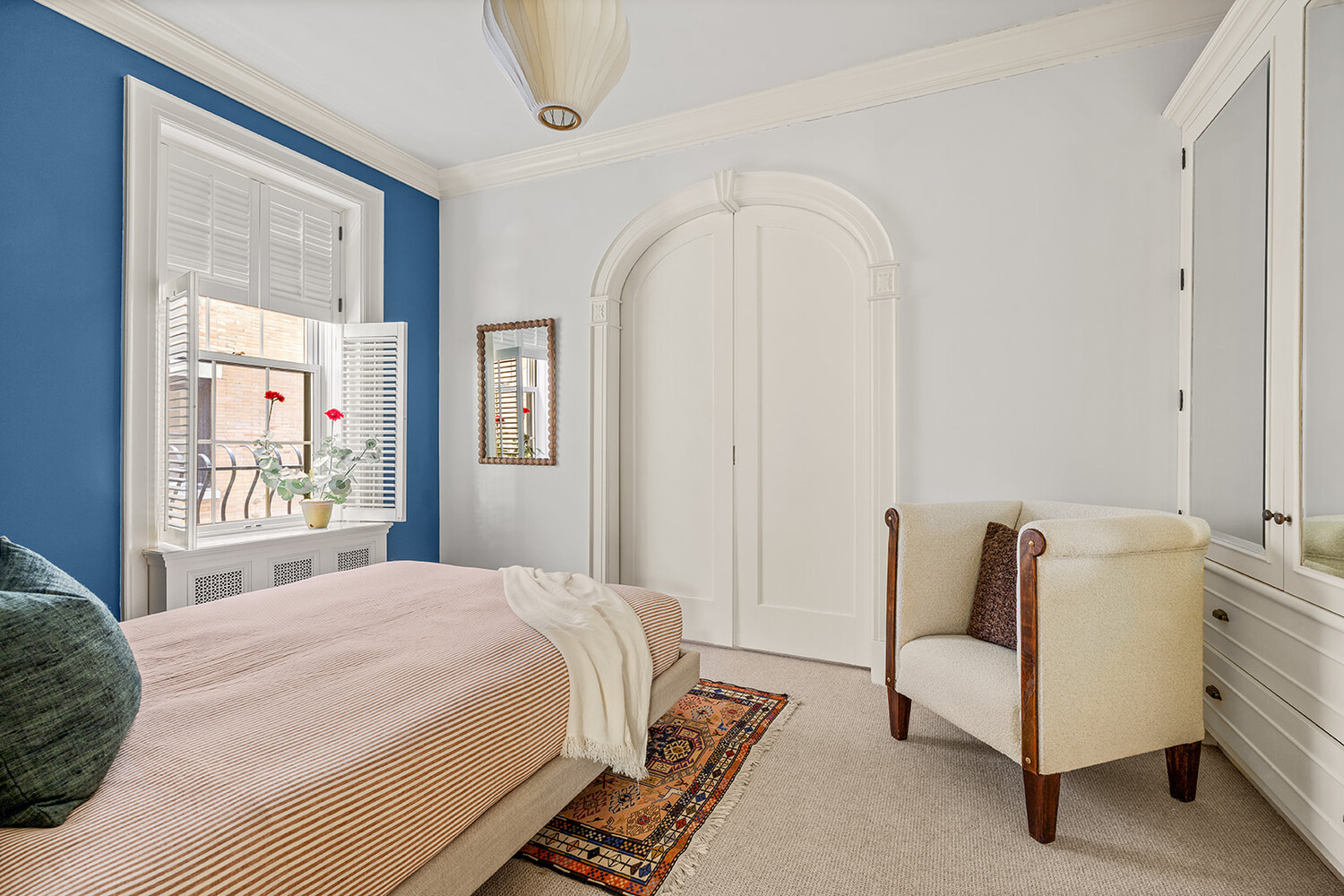 27 E 95TH Street 2W