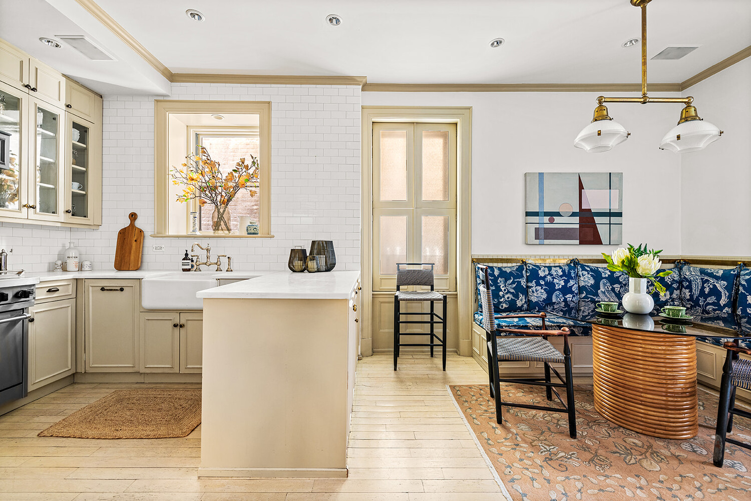 27 E 95TH Street 2W
