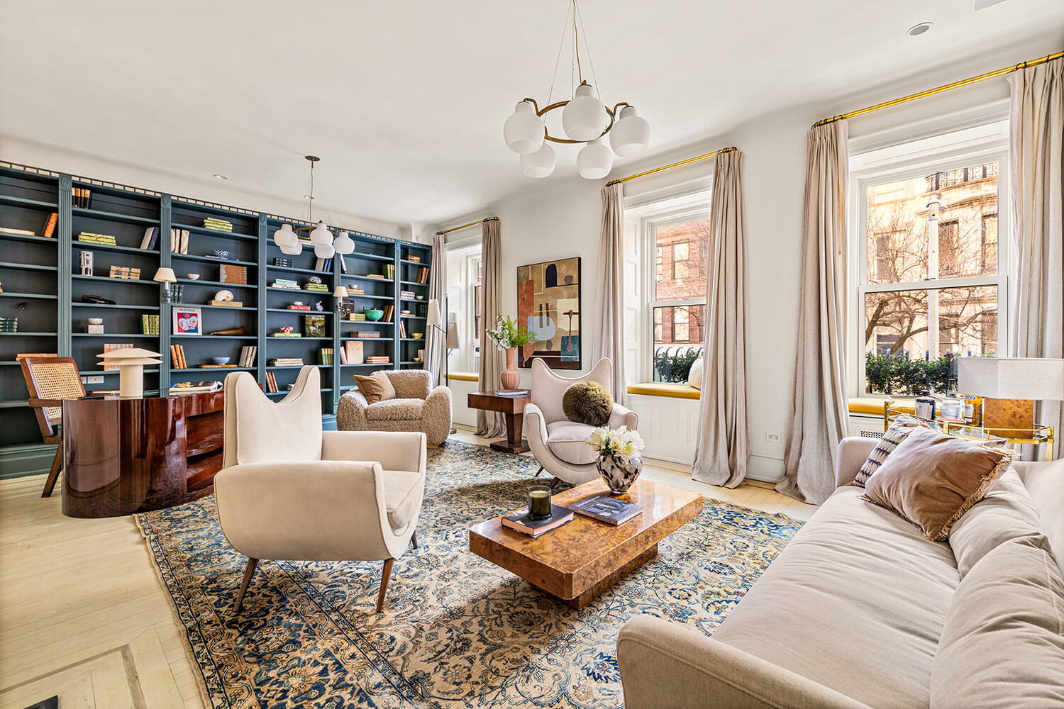 27 E 95TH Street 2W
