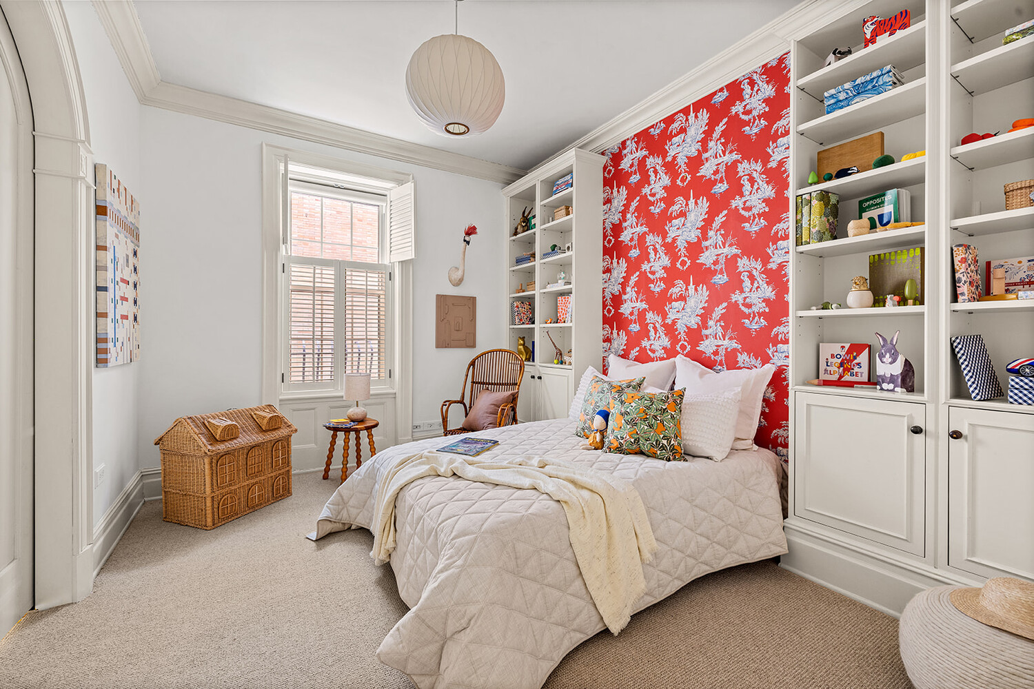 27 E 95TH Street 2W