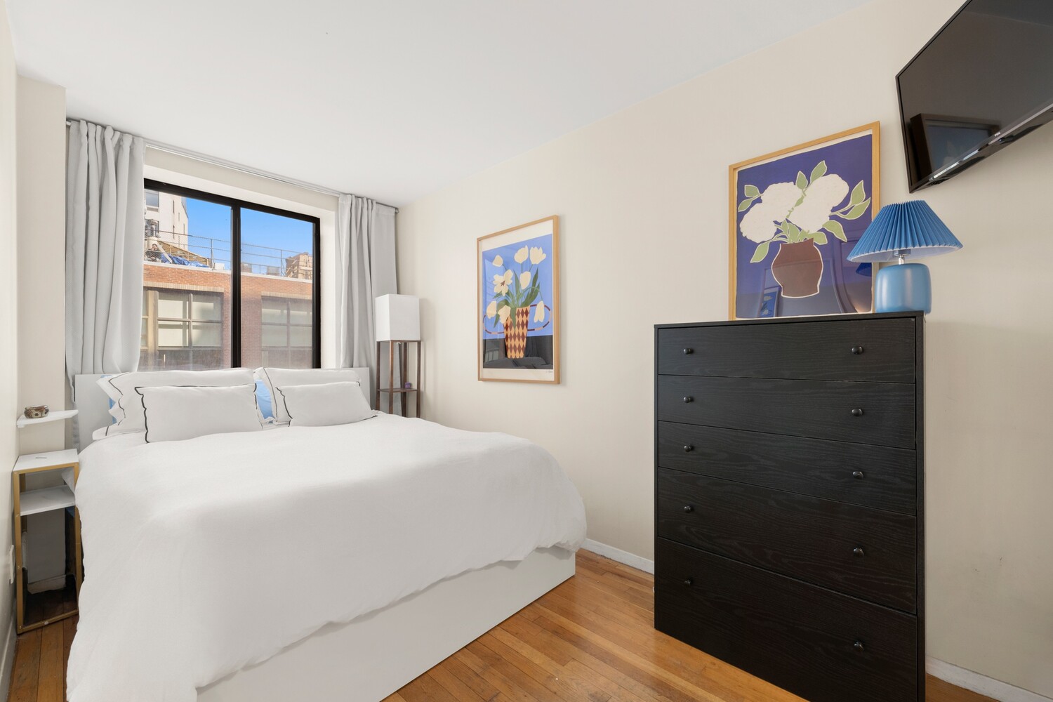 366 W 11TH Street 6G