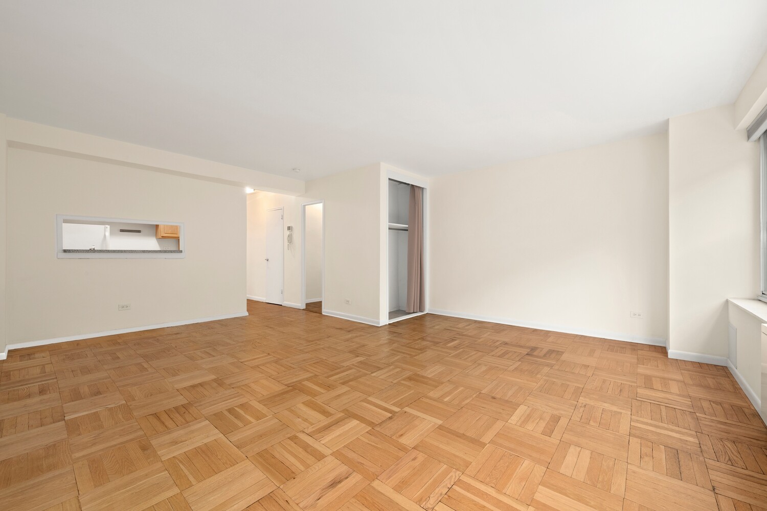 33 GREENWICH Avenue 3C