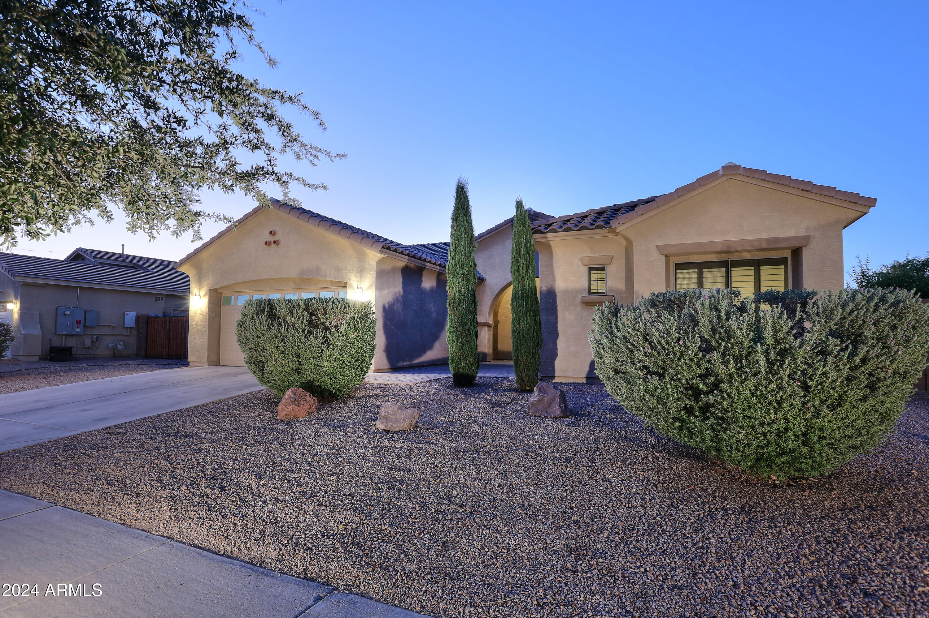 2984 E COCONINO Drive E