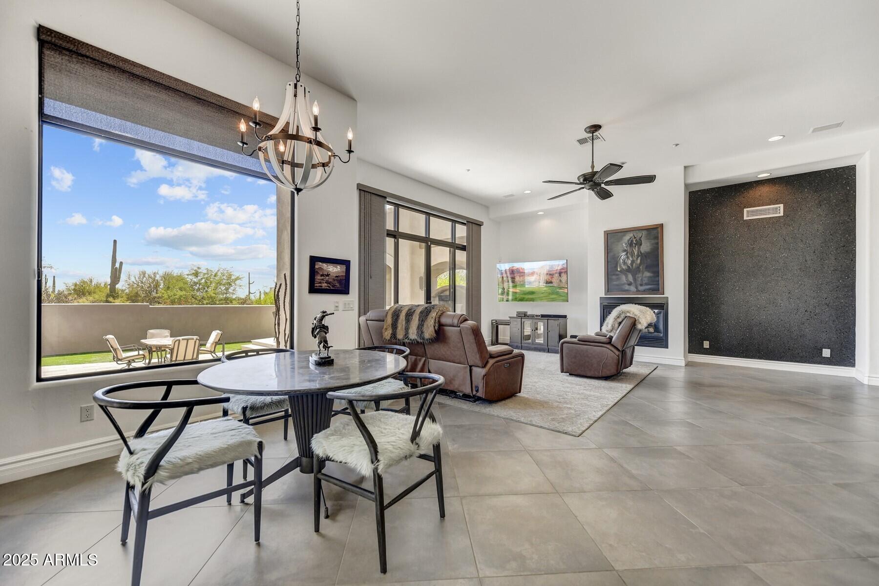 8300 E DIXILETA Drive E, 233