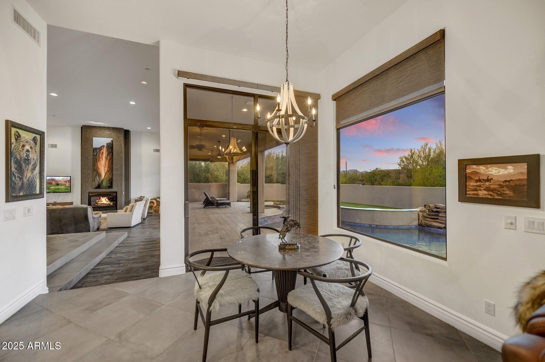 8300 E DIXILETA Drive E, 233