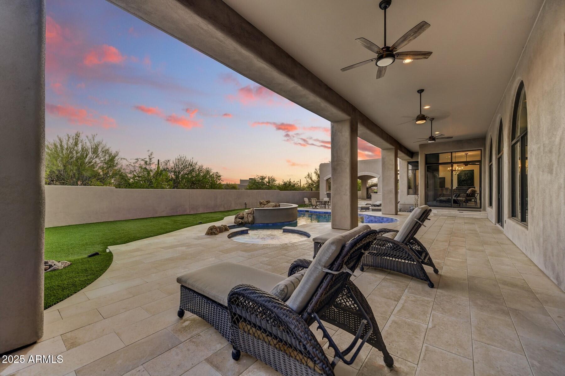 8300 E DIXILETA Drive E, 233