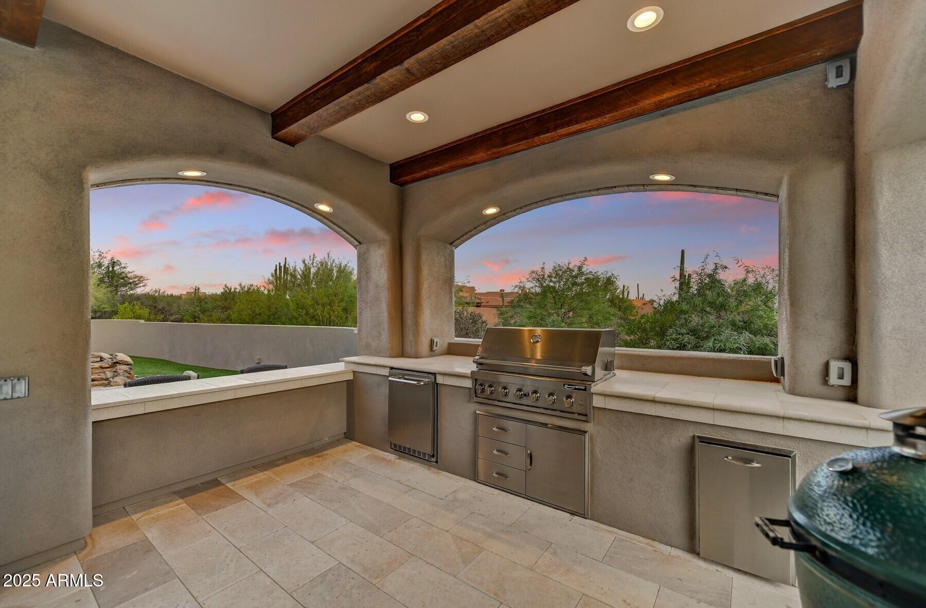 8300 E DIXILETA Drive E, 233