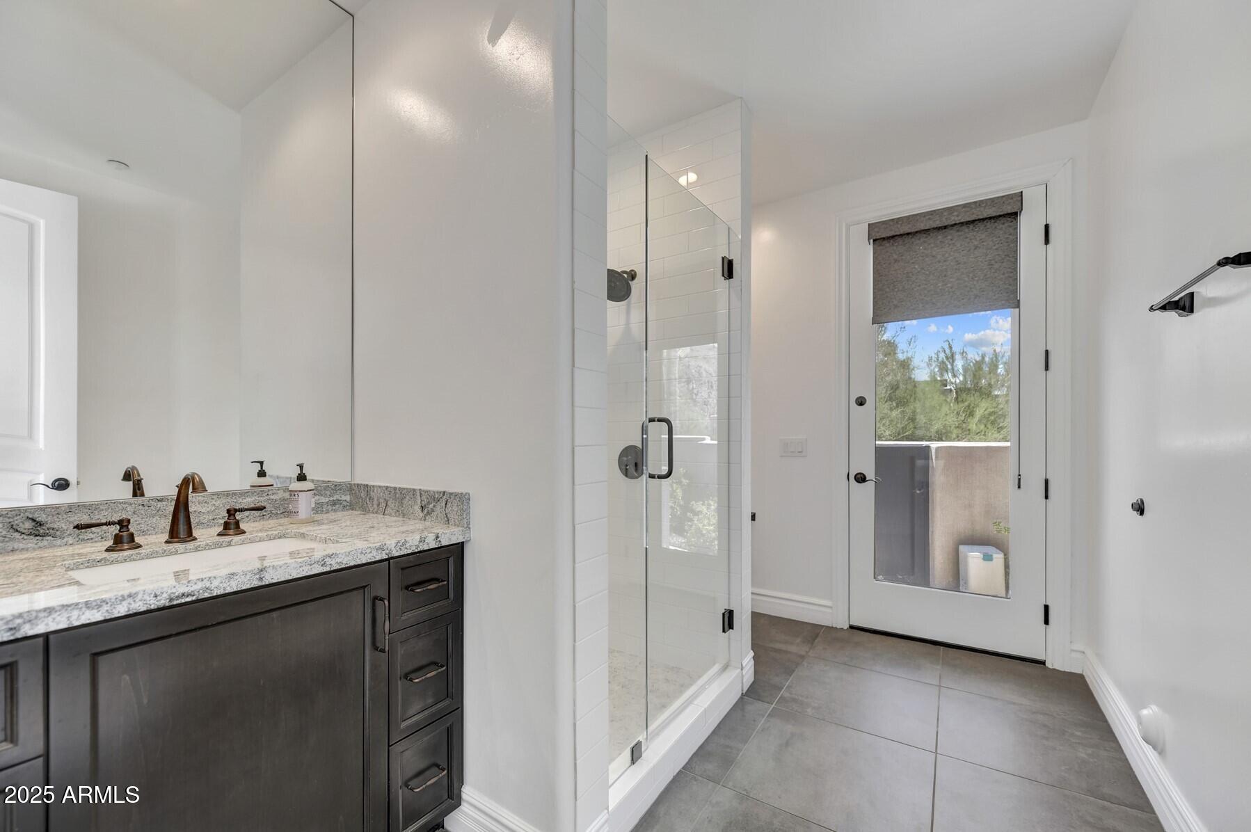 8300 E DIXILETA Drive E, 233
