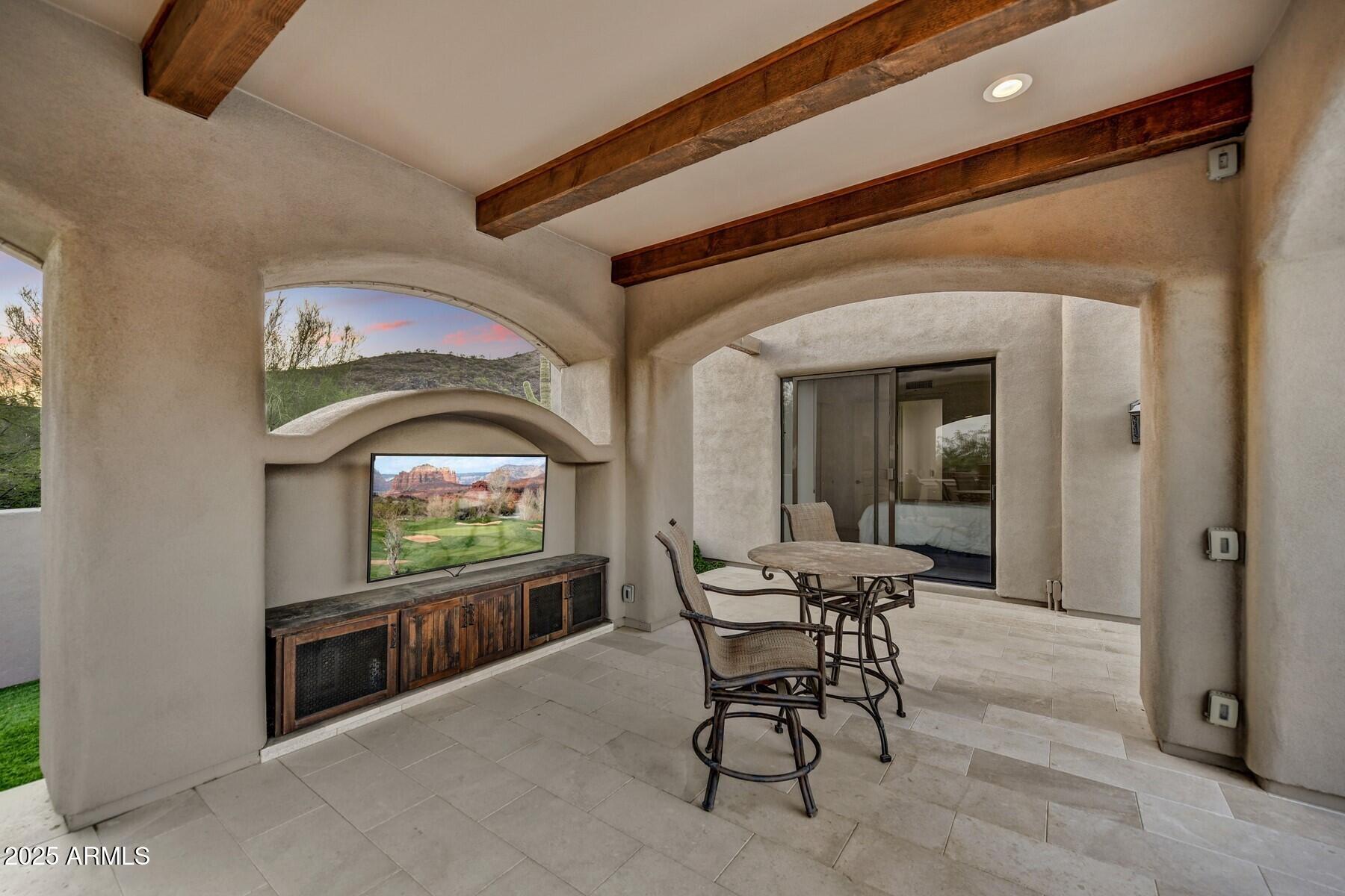 8300 E DIXILETA Drive E, 233