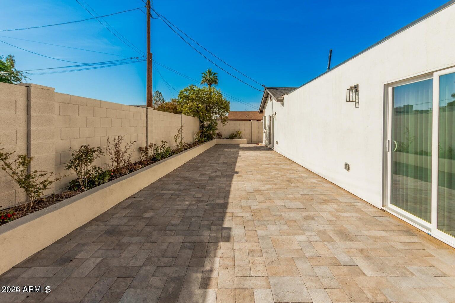 2220 N 66TH Street N