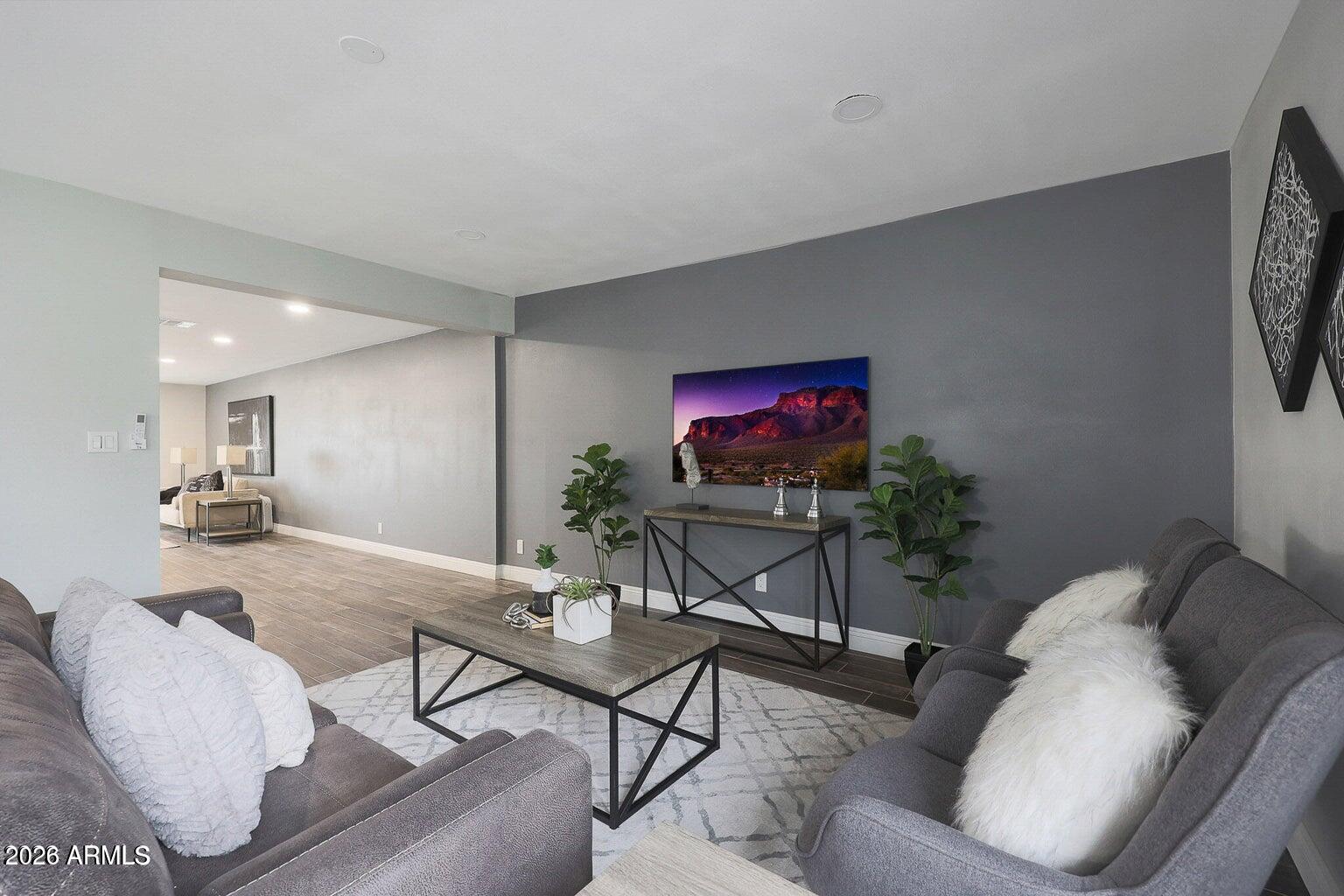 8444 E BONITA Drive