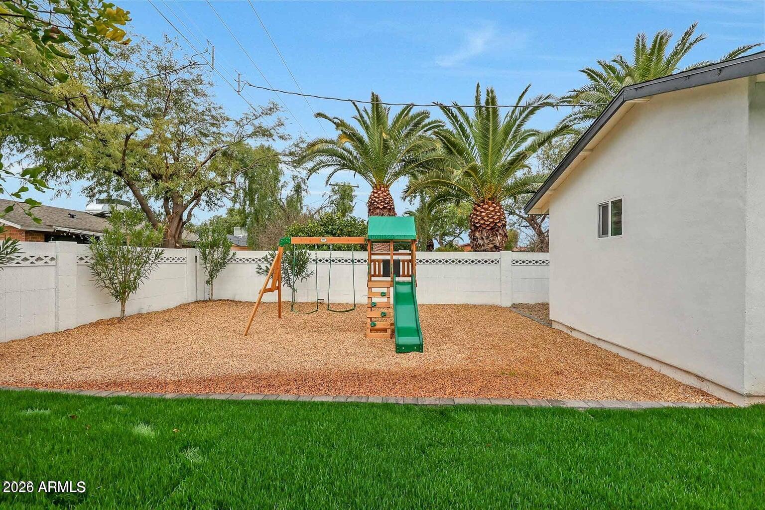 8444 E BONITA Drive