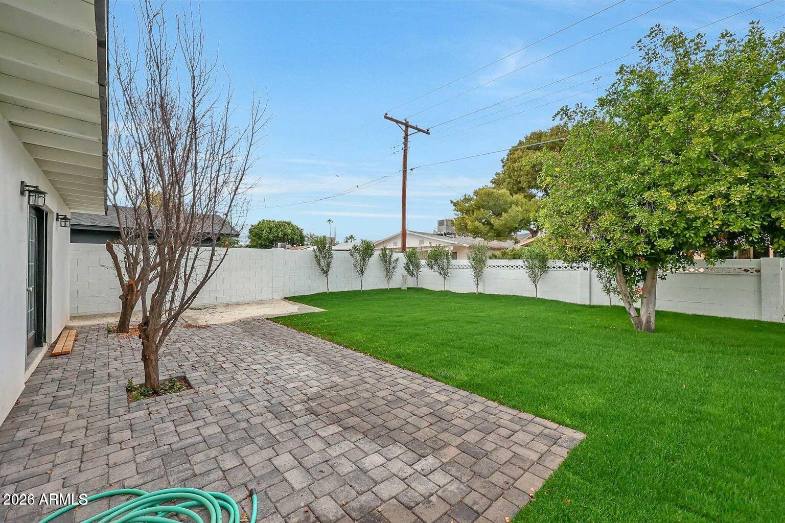 8444 E BONITA Drive