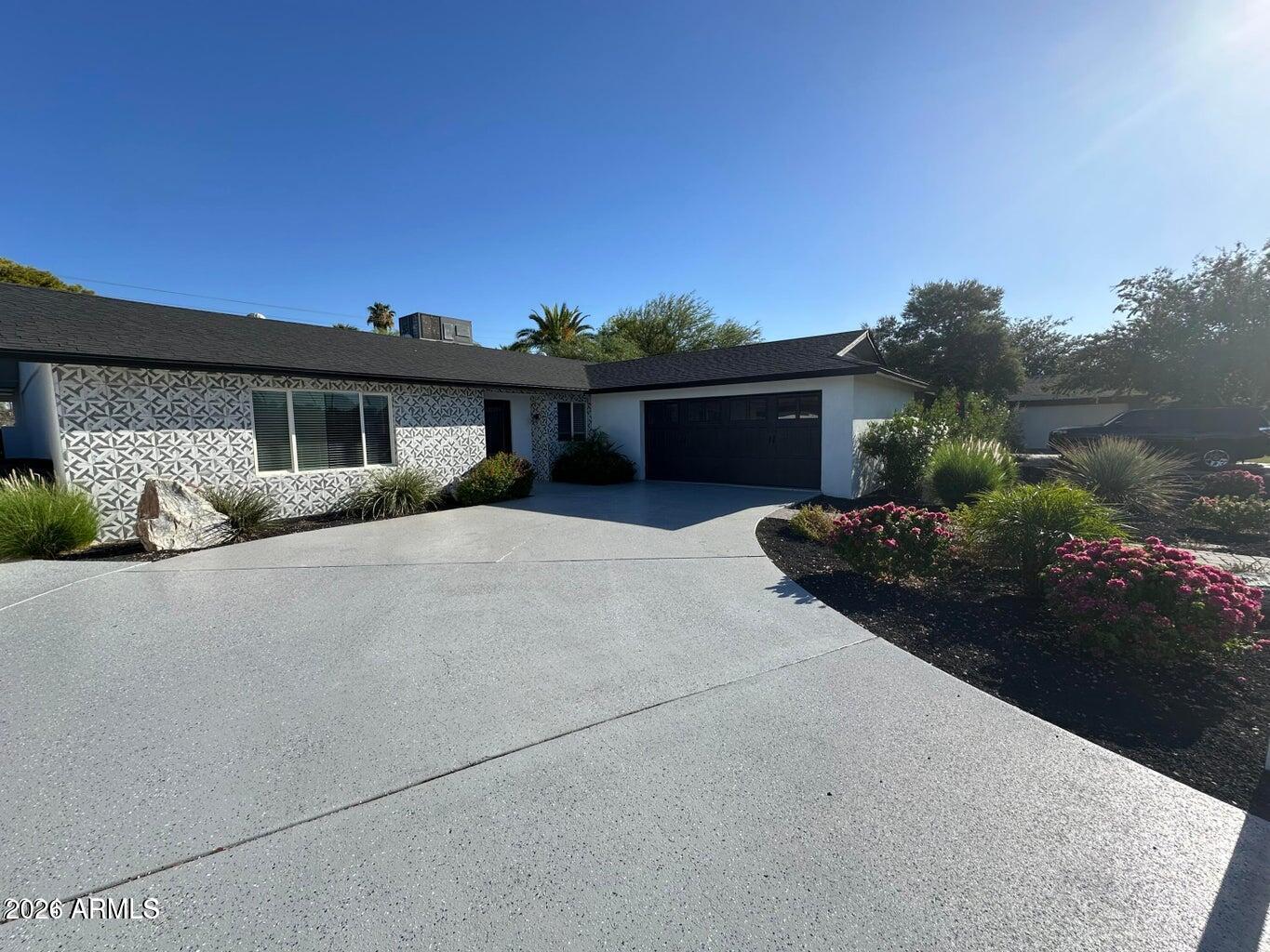 8444 E BONITA Drive
