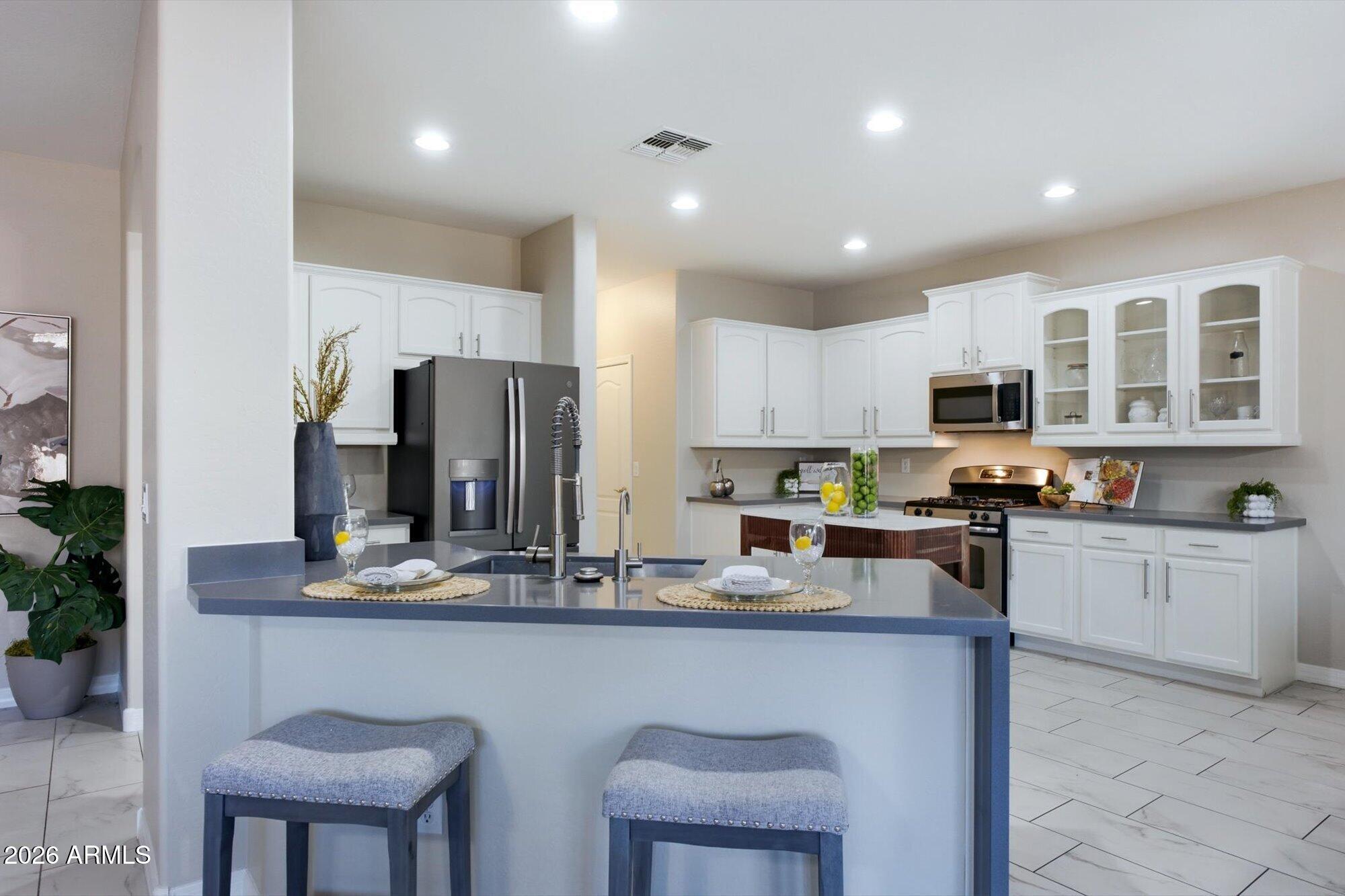 2984 E COCONINO Drive