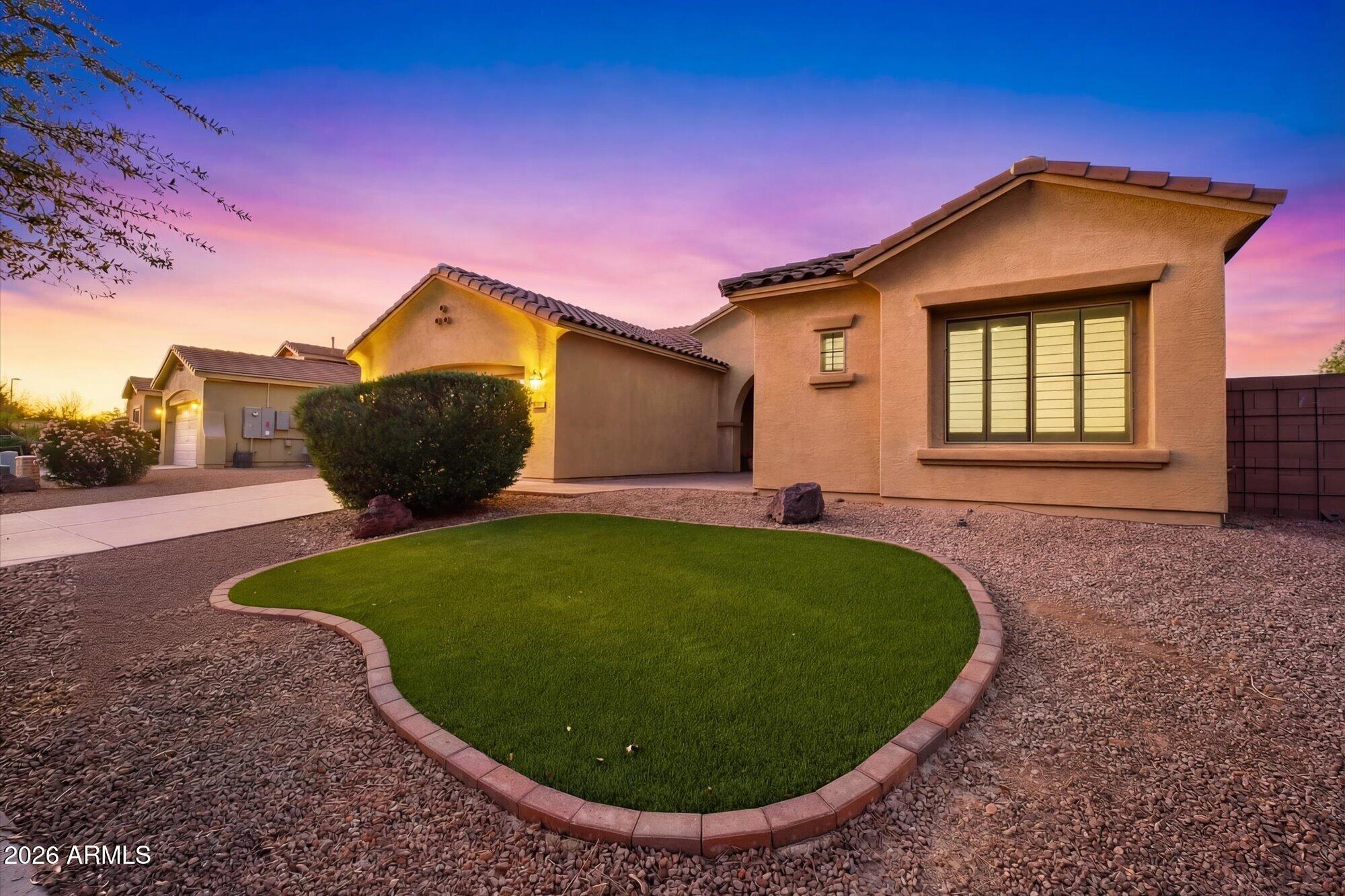 2984 E COCONINO Drive