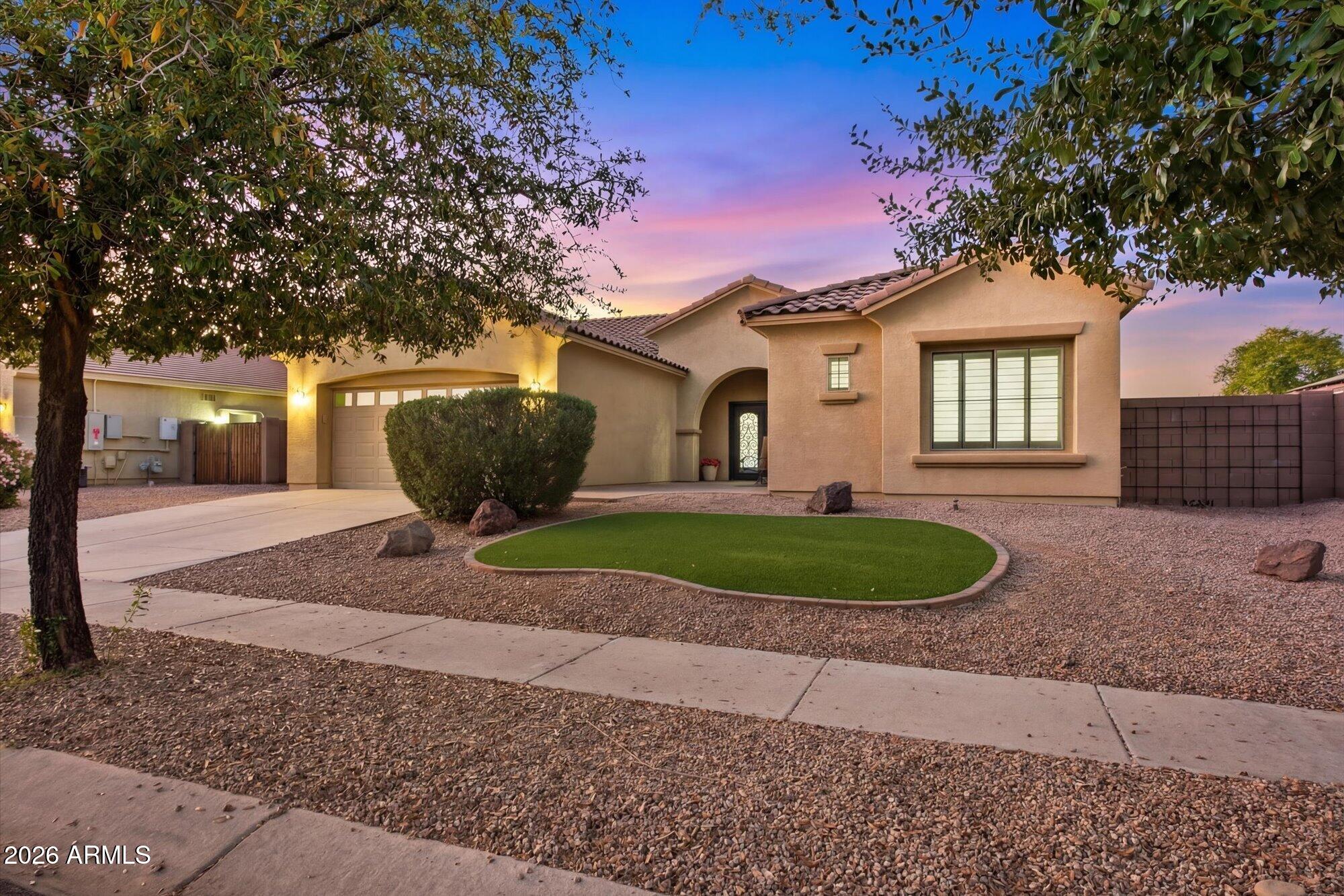 2984 E COCONINO Drive