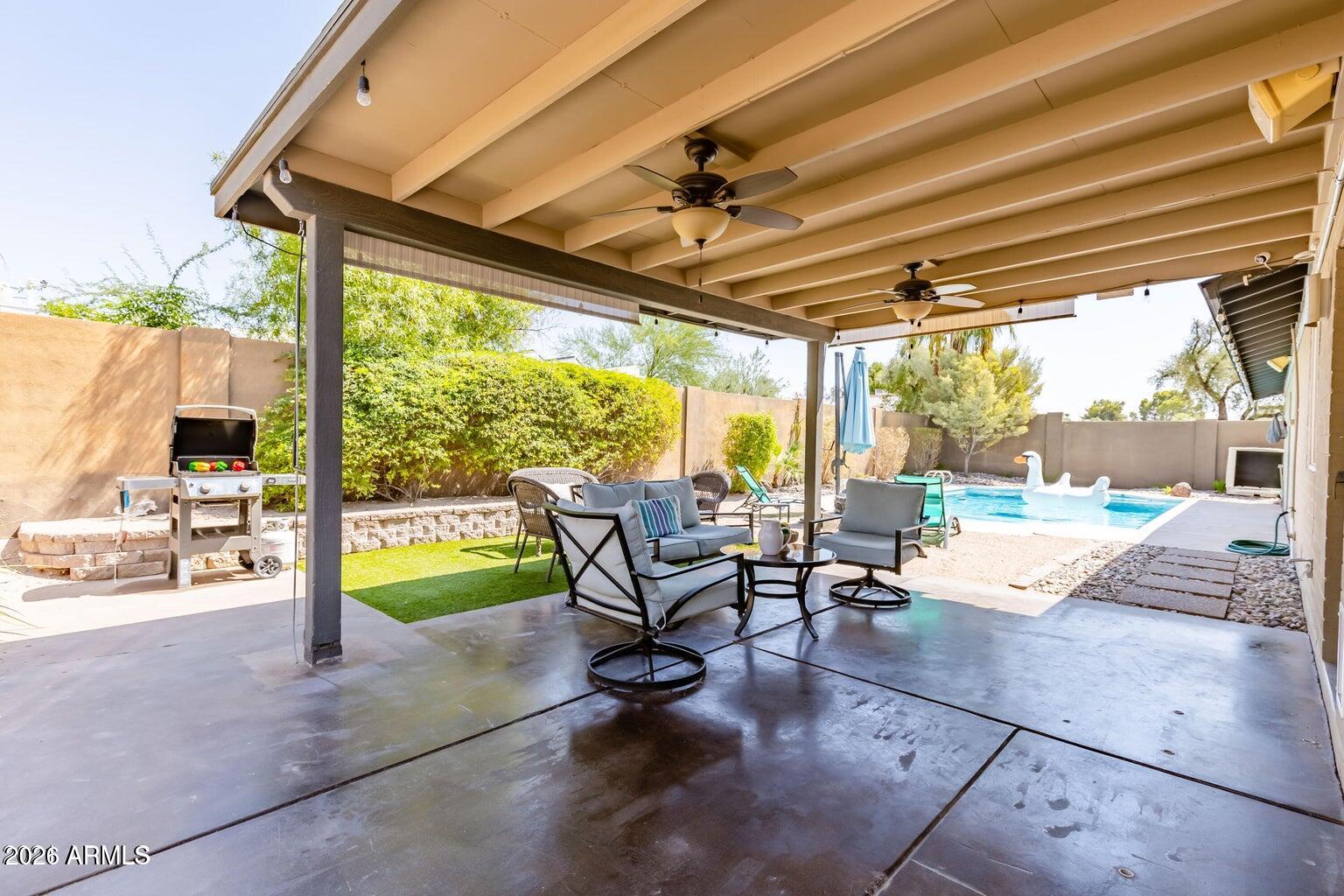 5225 N 83RD Place N